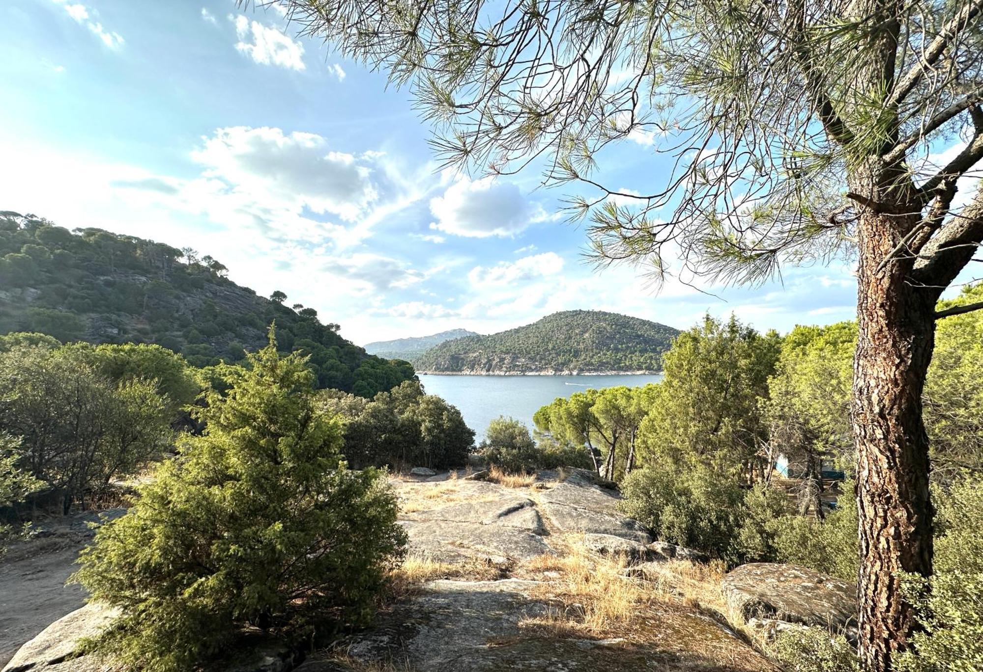 Hostal Myd Pantano Pelayos de la Presa Exterior foto